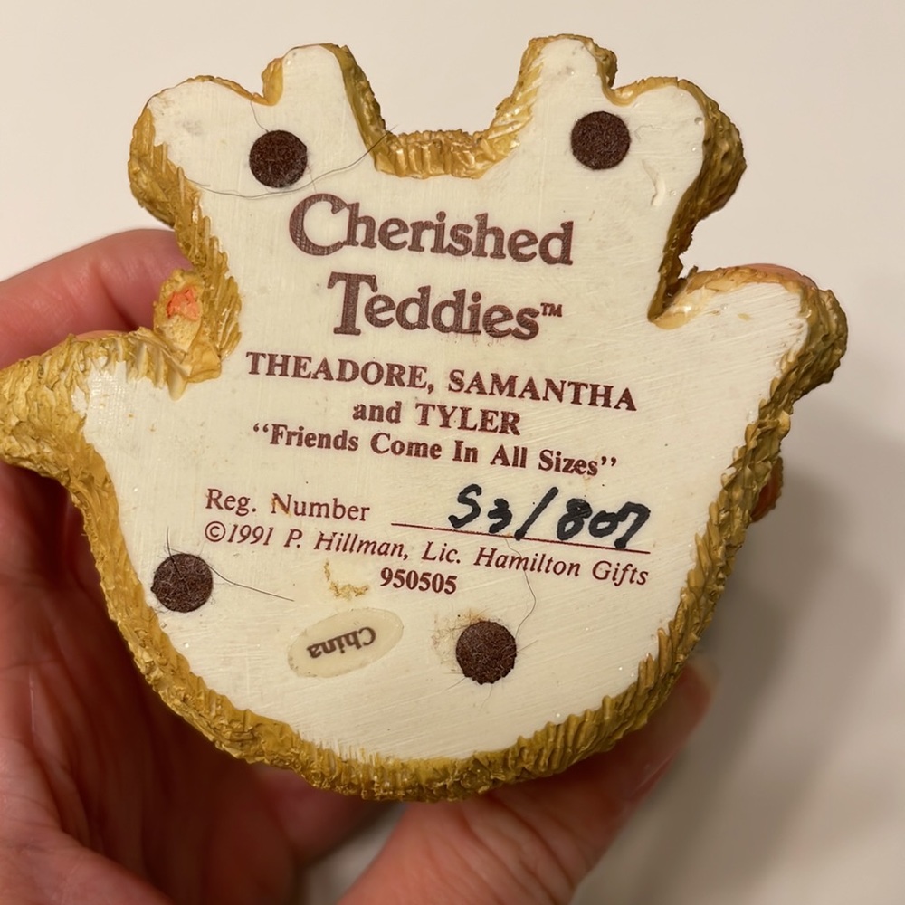 Vintage 1991 Cherished Teddies Friends come in all sizes figurine - Picture 5 of 6